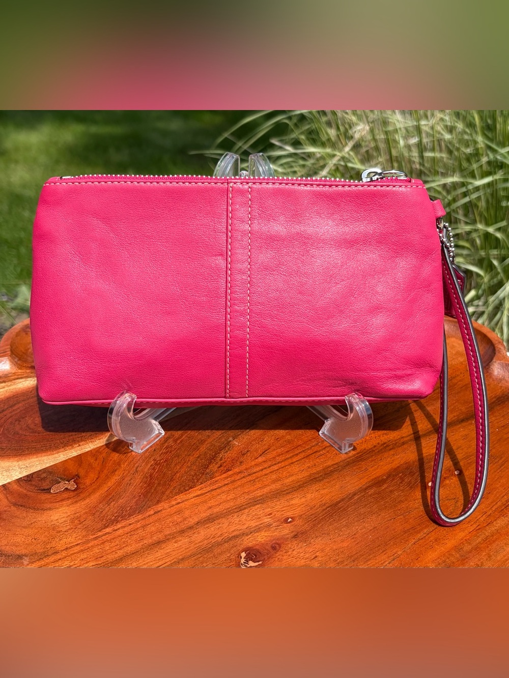 Coach Fuchsia Pink Leather Wristlet Clutch EUC - Picture 9 of 15